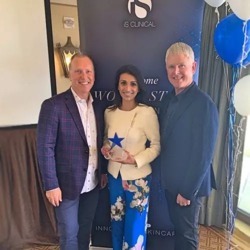 S-Thetics Clinic wins the iS Clinical ‘World Stars’ award