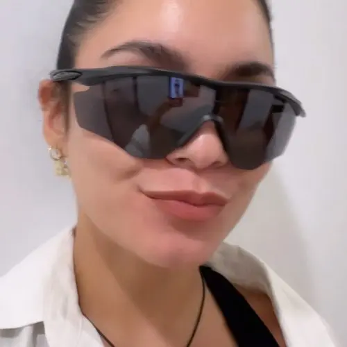 Hollywood Actress & Singer Vanessa Hudgens shares her EMFACE treatment experience